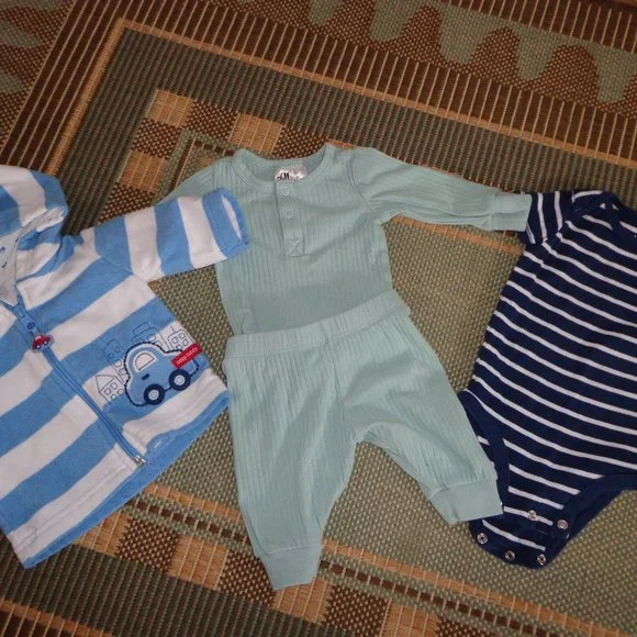 Lot of Newborn-6 mo. Baby Boy Clothing Assorted - Picture 1 of 12